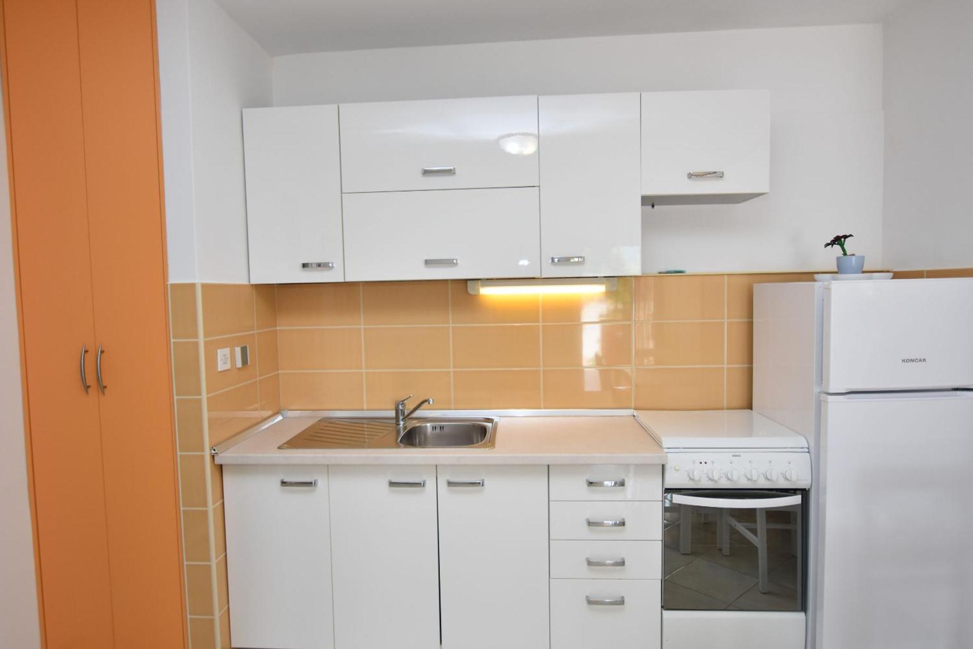 Apartments Eva Primosten Ruang foto